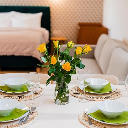H11 Rooms Esztergom Bagian luar foto