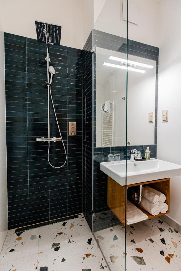 H11 Rooms Esztergom Bagian luar foto