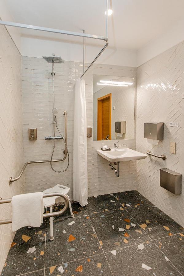 H11 Rooms Esztergom Bagian luar foto